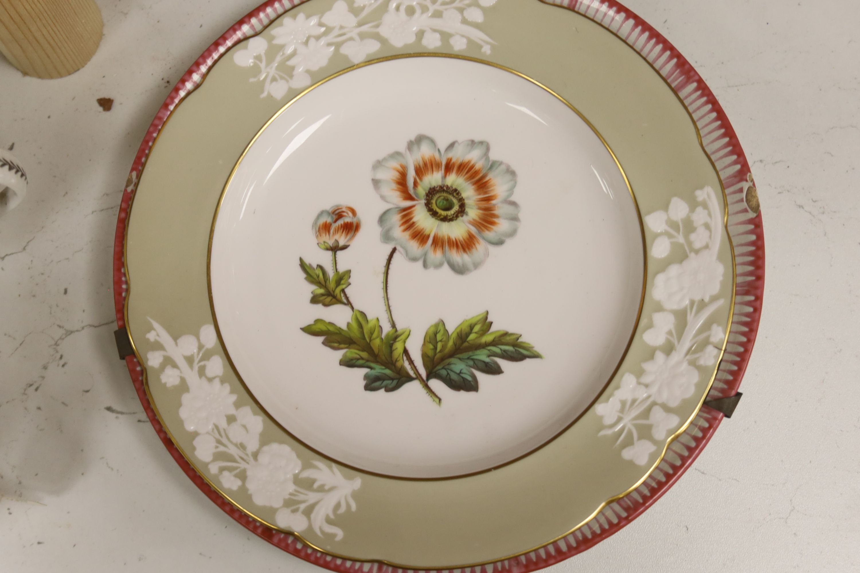 A group of late 18th / early 19th century English porcelain teaware and plates